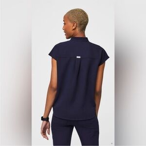 NWT Figs Rafaela Oversized Scrub Top XS.